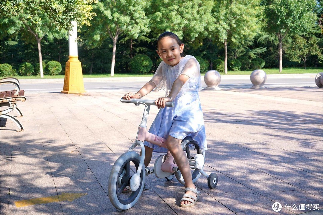 宝宝的幸福童年怎么能够少的了它---米兔儿童自行车14寸分享