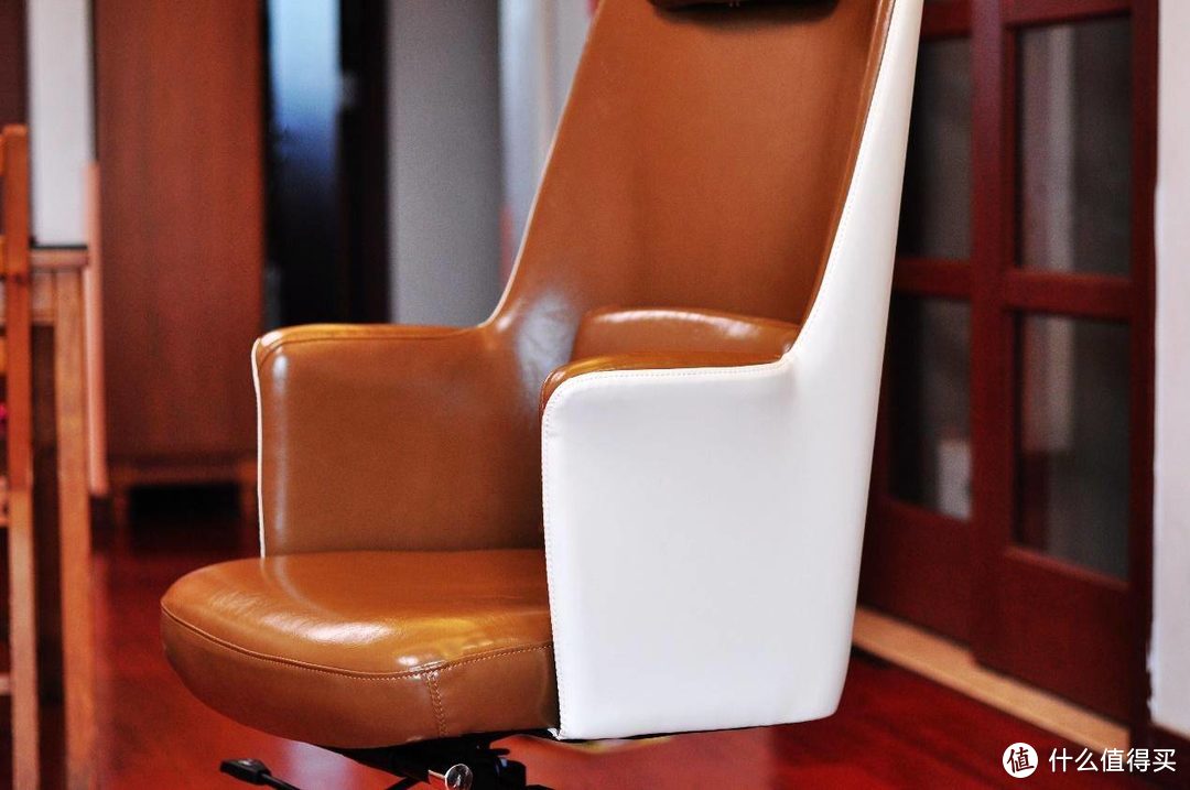 给自己的书房加点色彩，多彩爱特屋油蜡皮椅使用体验