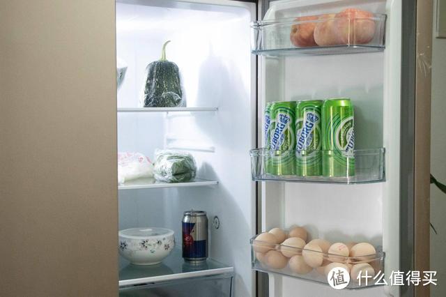 隐藏于橱柜间的保鲜能手，美的十字对开门冰箱体验测评