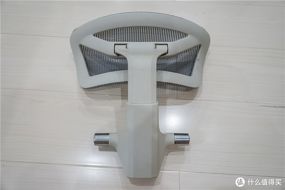 Ergoup有谱“蝴蝶”人体工学椅入手记—背部整体曲线式还是腰背分离式设计的选择