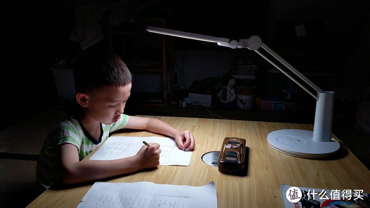 孩视宝护眼台灯 “营养更均衡”的儿童台灯