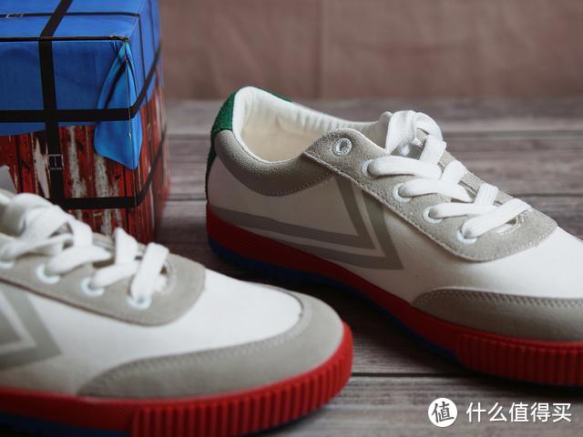 大亨飞跃&小米有品联合推出的联名复古帆布鞋，好穿又新潮