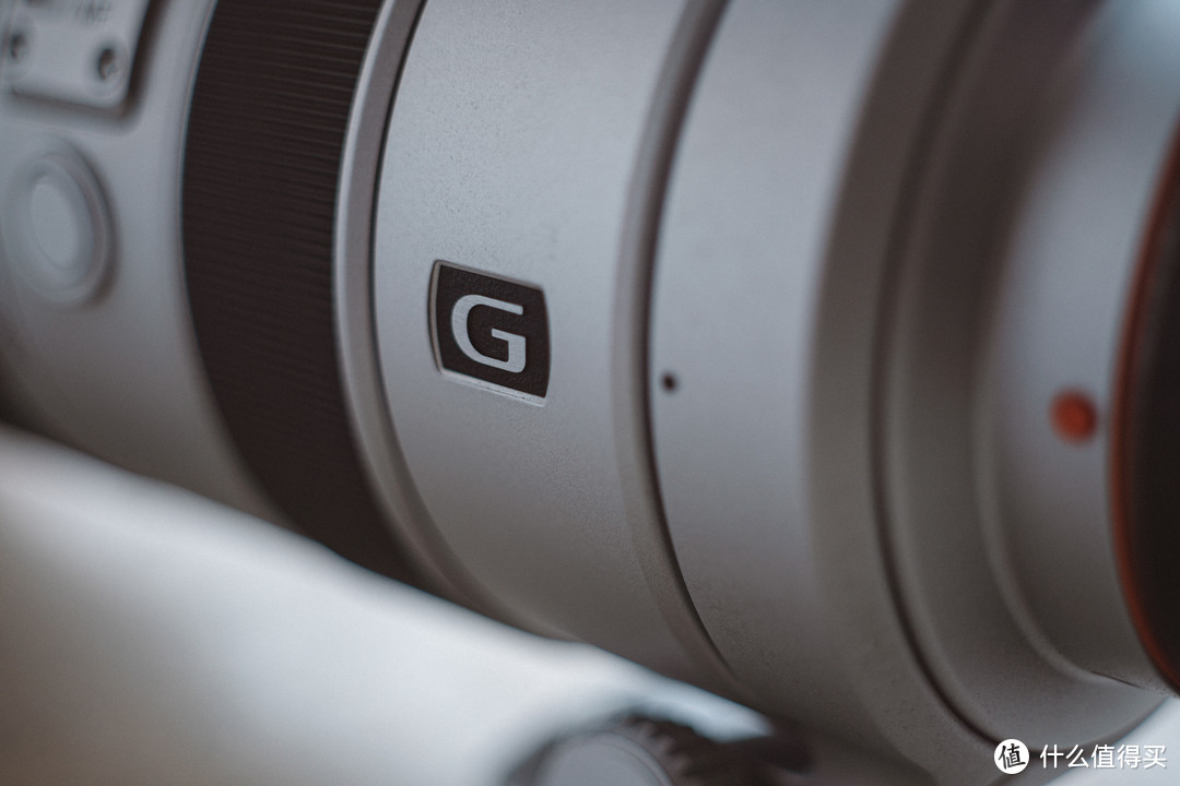 g头的logo，当年还没有*级的GMaster镜头出来，g头已经算是索尼的*级镜头了。