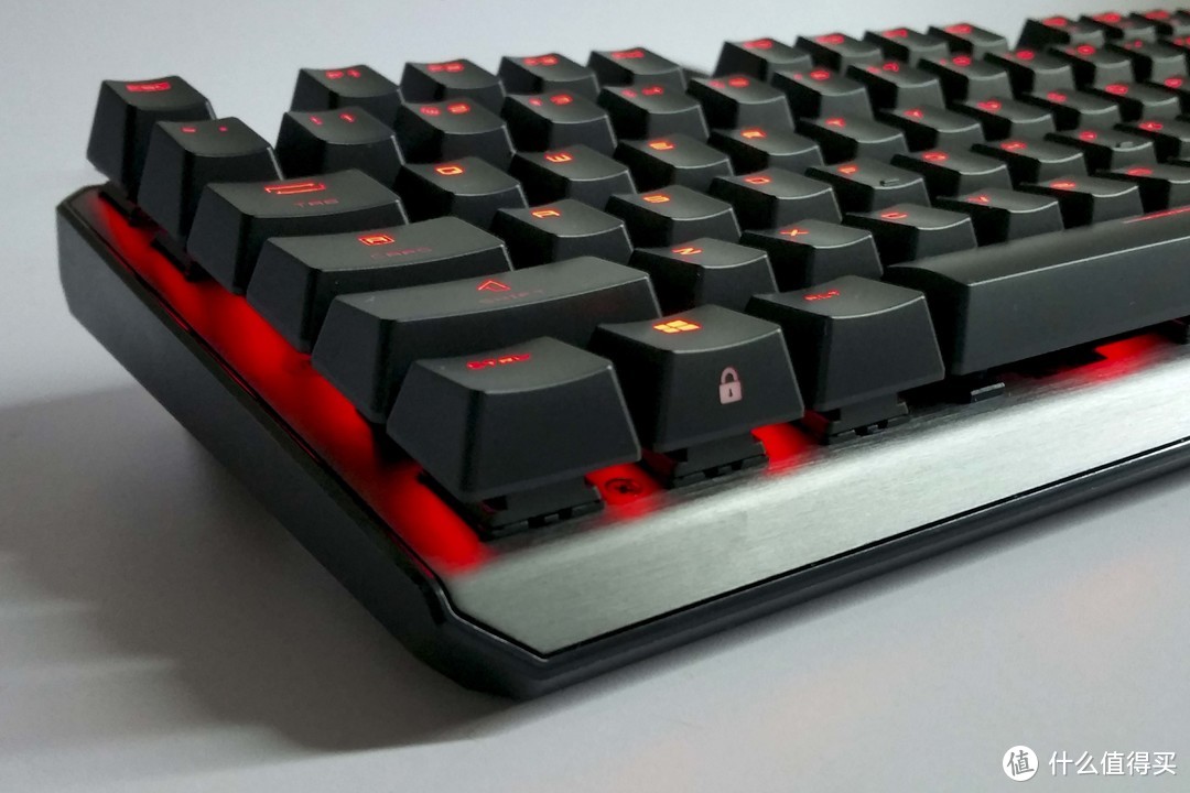 微星次旗舰机械键盘 Vigor GK60红轴开箱分享