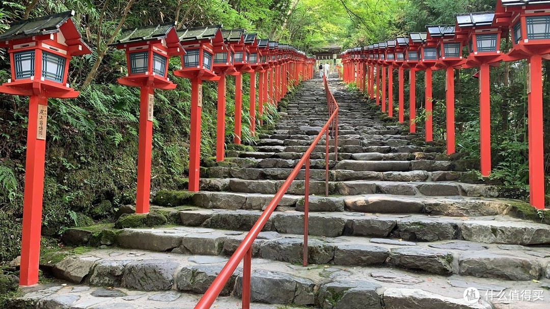 贵船神社上镜率最高的地方——献灯参道　拍摄地点：京都