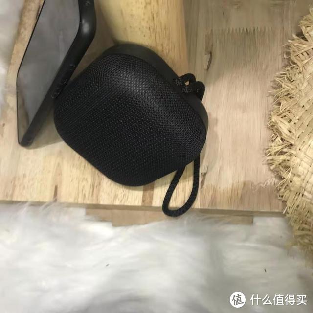 优质音乐体验，泳池趴照旧嗨——omthing蓝牙音响开箱测评