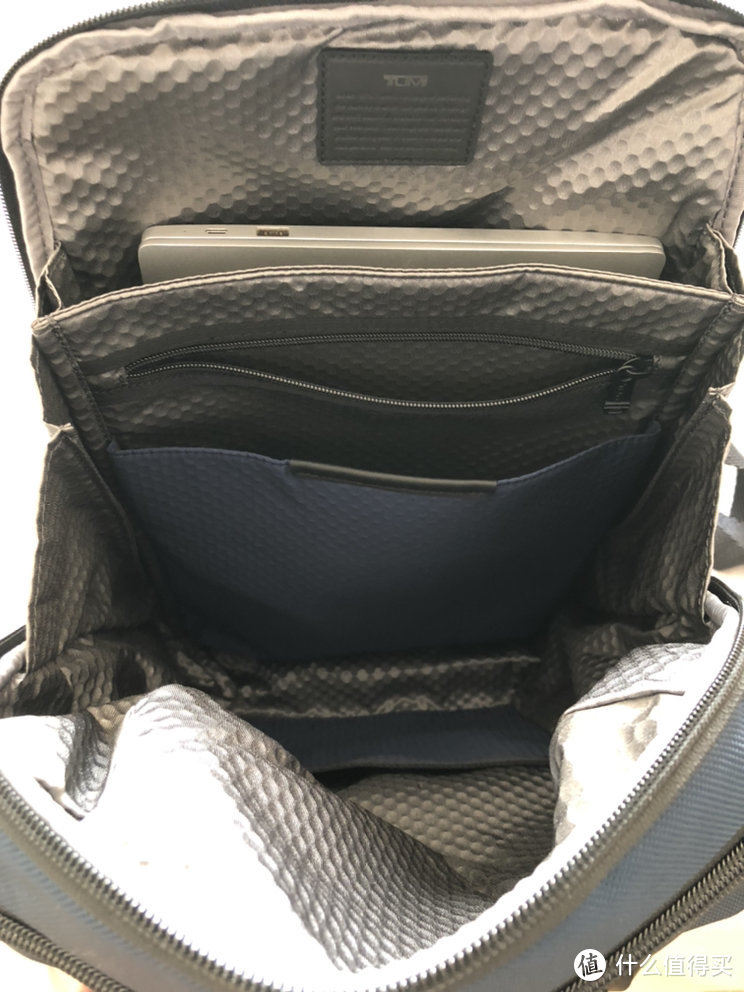 重度拖延症：TUMI ALPHA BRAVO  0232681NVY 通勤背包开箱及使用体验