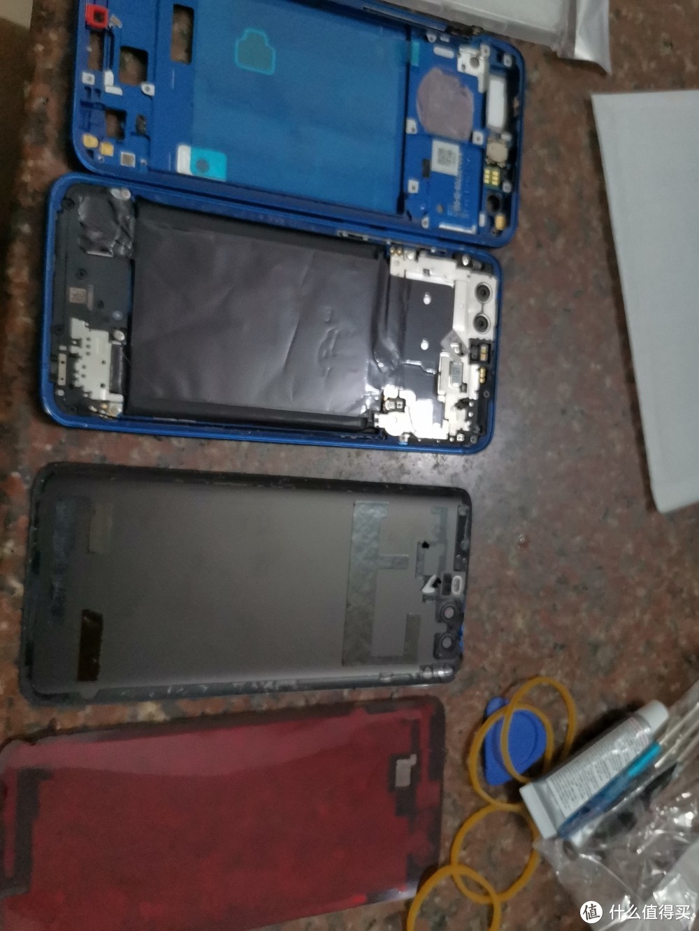 自己动手丰衣足食华为荣耀9换中框过程