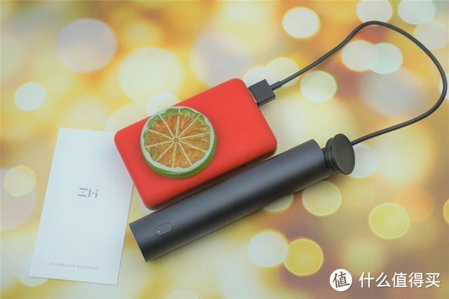 ZMI全新升级手电筒上手评测，亮度高、体积小，还能当作充电宝