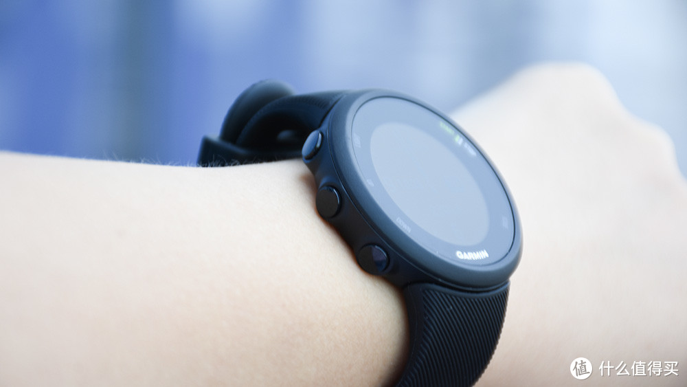 科技让运动更精彩 佳明Forerunner45智能腕表