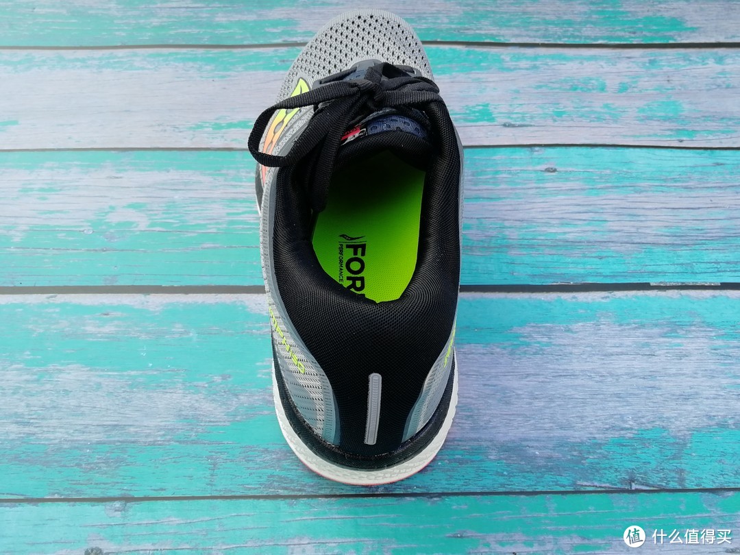 强势归来的“小河”--Saucony索康尼 Triumph iSO 5 跑鞋测评