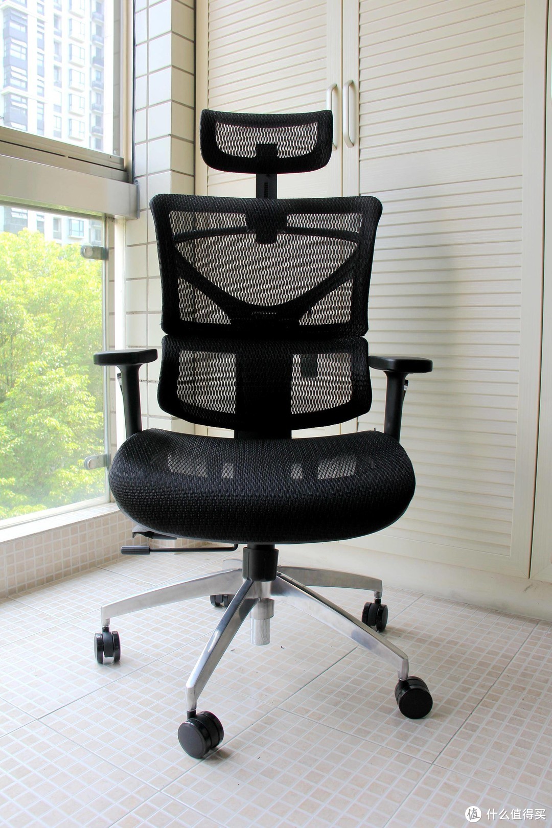 为了解救我的肩颈，我买了这把人体工学椅——爱特屋电脑椅使用体验