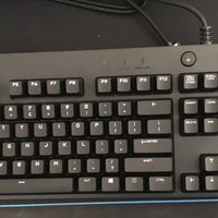 罗技G610红轴版键盘外观展示(边框|脚垫|按键)
