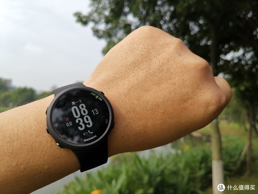 基础运动爱好者的性价比之选—garmin forerunner 45 跑步腕表测评