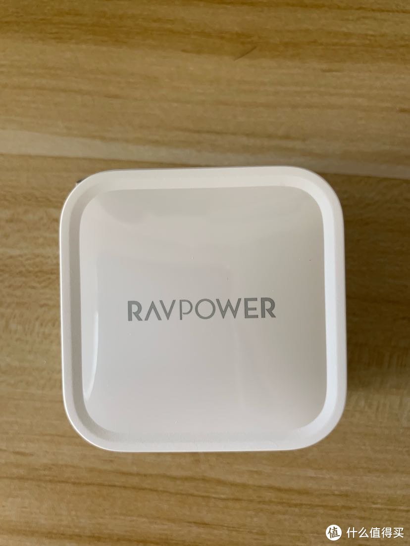 RAVpower 61W GaN测评