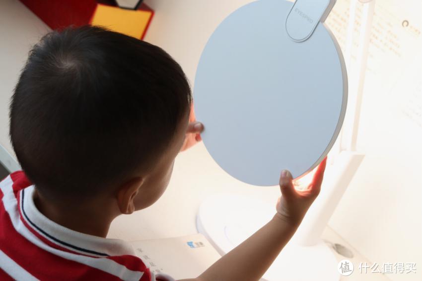 孩视宝VL235B智能自然光双效台灯试用体验评测：全面守护孩子的学习与健康