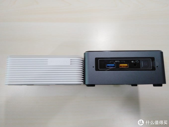 拾获的一台INTEL NUC 简单晒单拆解