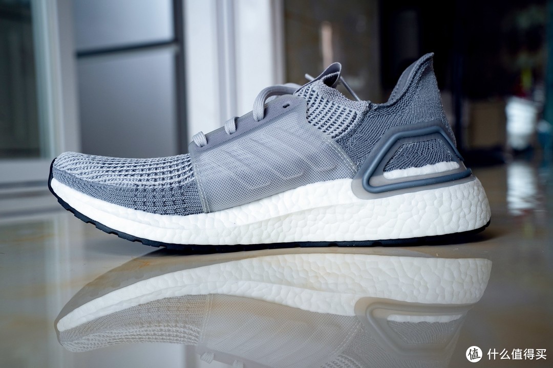 出街好鞋——阿迪达斯 UltraBOOST 19m 双开