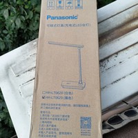 松下HHLT0629可充电折叠台灯外观展示(充电线|转轴|底座|面板)
