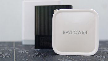 RAVPower 61W充电器使用对比(厚度|功率|做工)