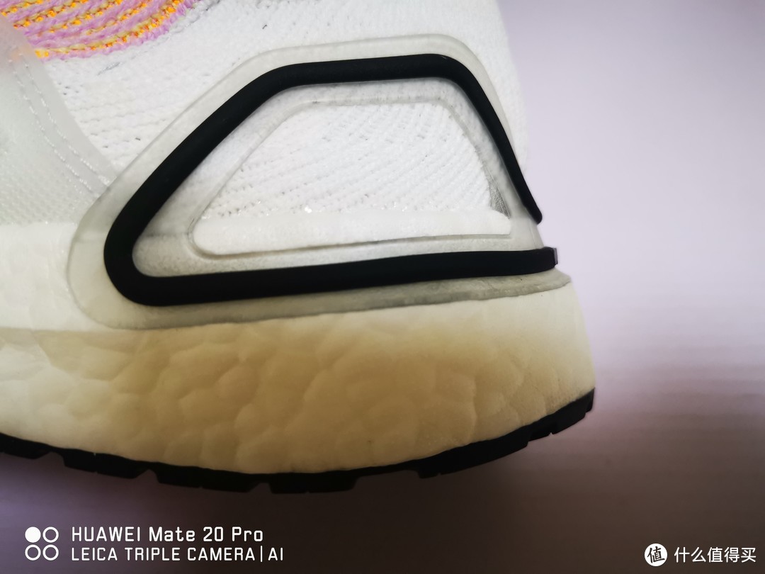 颜控福利——299元的Adidas 阿迪达斯 UltraBOOST 19开箱