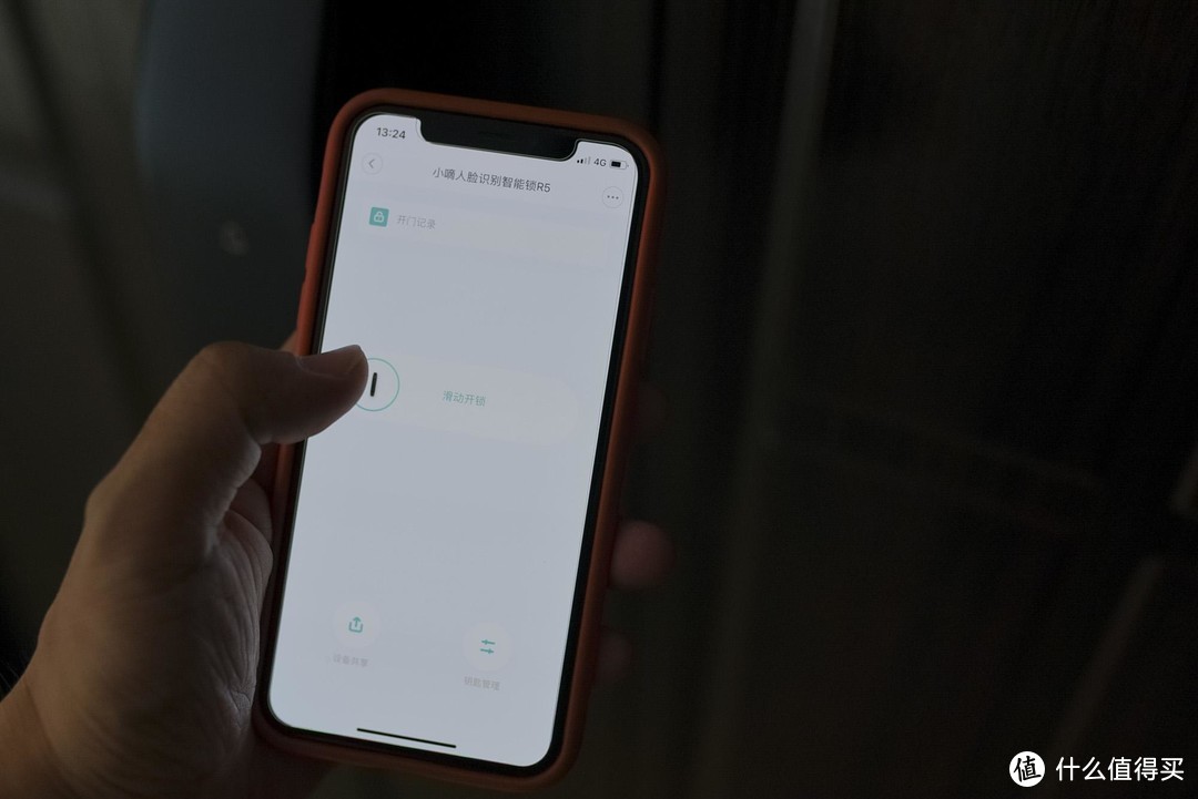 首款3D人脸识别智能门锁带来的新革命，德施曼小嘀R5就看你的了