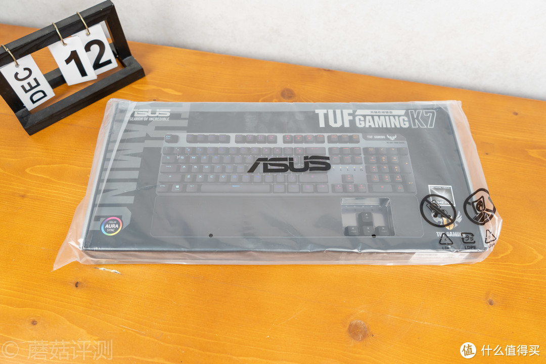 手感细腻，外观出色，配件良心、华硕TUF GAMING K7 光轴机械键盘