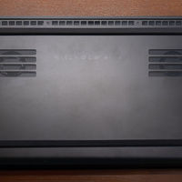 雷蛇Razer Blade 15 OLED笔记本电脑包装展示(接口|插槽|扇叶|键盘|鳍片)