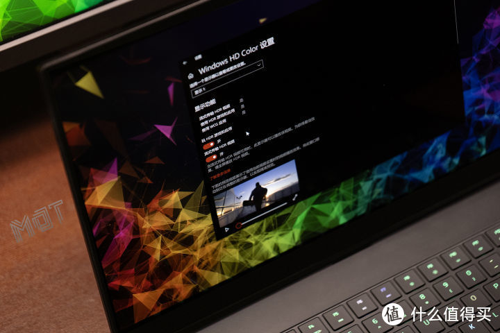 4K OLED 为谁而生 — Razer Blade 15 OLED 长测