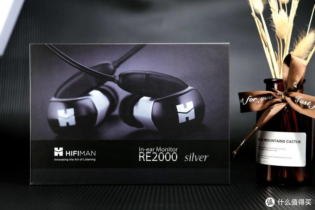 三频均衡到让你解毒的旗舰入耳式动圈耳机：HIFIMAN RE2000 silver