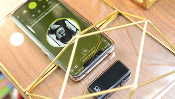 山灵UP2全格式Hi-Fi蓝牙解码耳放设计展示(机身|材质|按键|屏幕)