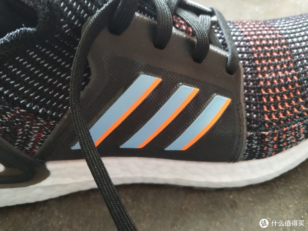 阿迪跟着小姨子跑了！买299的UB19送199的短袖了！——ultra boost19开箱简评