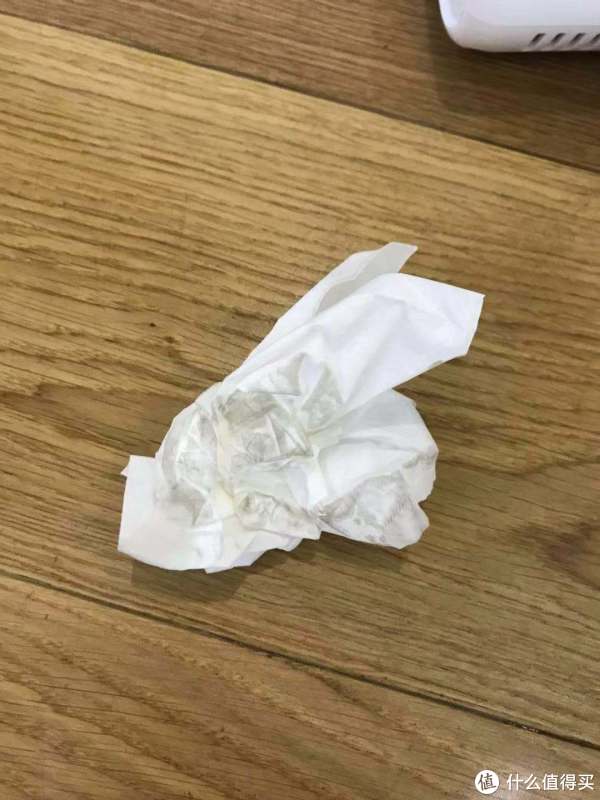 清洁后纸巾擦拭
