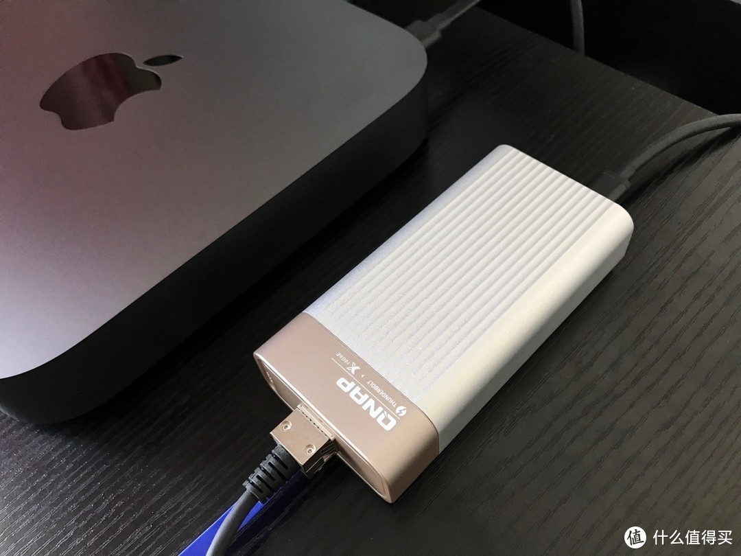 万兆网络、SSD加速 威联通TS-453B 搭配QM2 M.2 SSD端口与10Gbps网络扩展卡新玩法