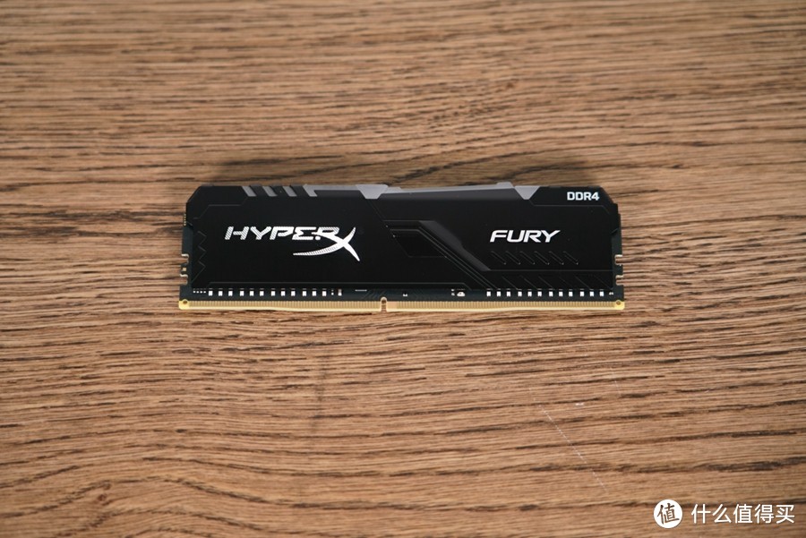 流光溢彩又性能十足：HyperX FURY DDR4 RGB雷电流光系列骇客神条内存测评