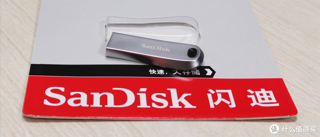 不出意料之外的体验，SanDisk CZ74 闪存盘读取速度完全达标，写入速度时高时低