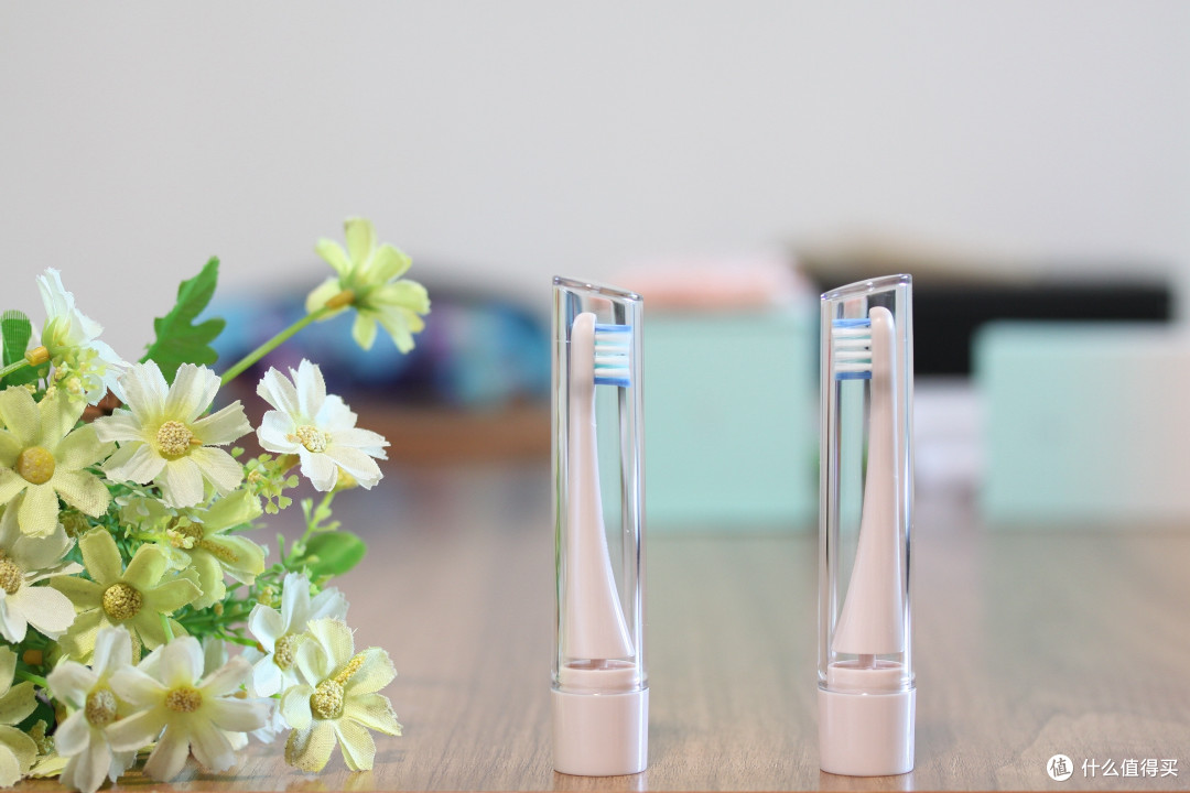 迷人迷你的粉红少女心罗曼smart1电动牙刷