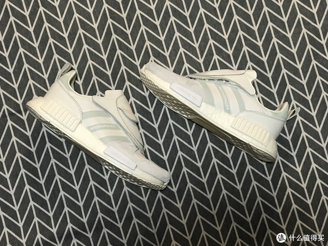 adidas 三叶草 MICROPACER x R1经典鞋