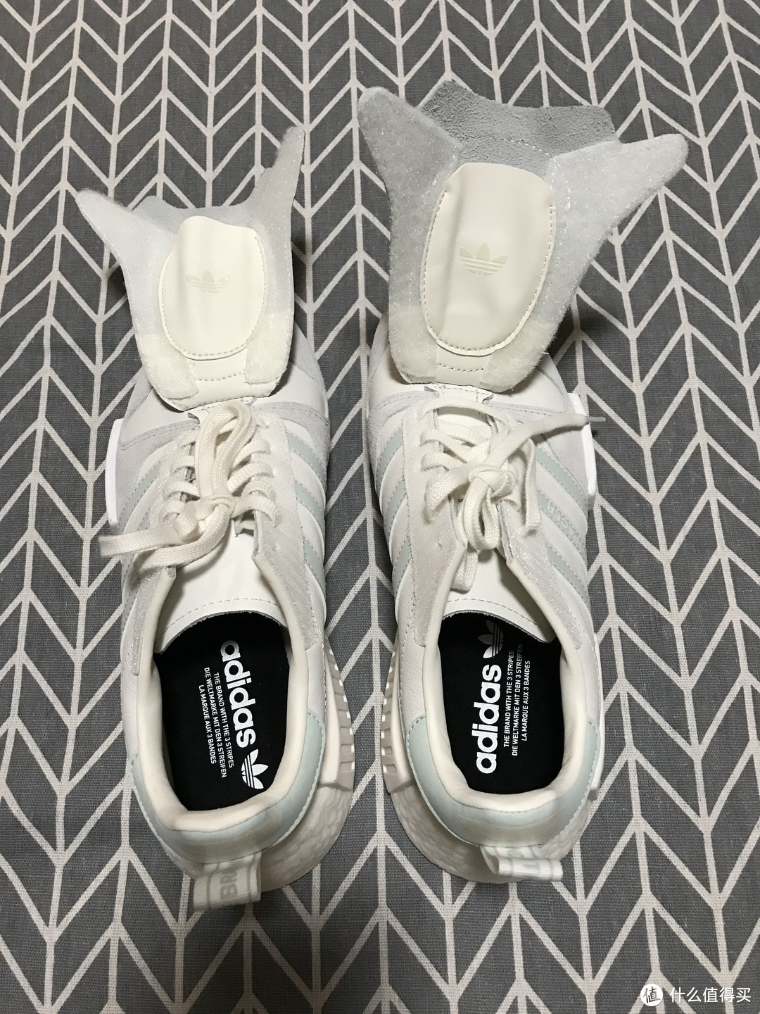 adidas 三叶草 MICROPACER x R1经典鞋