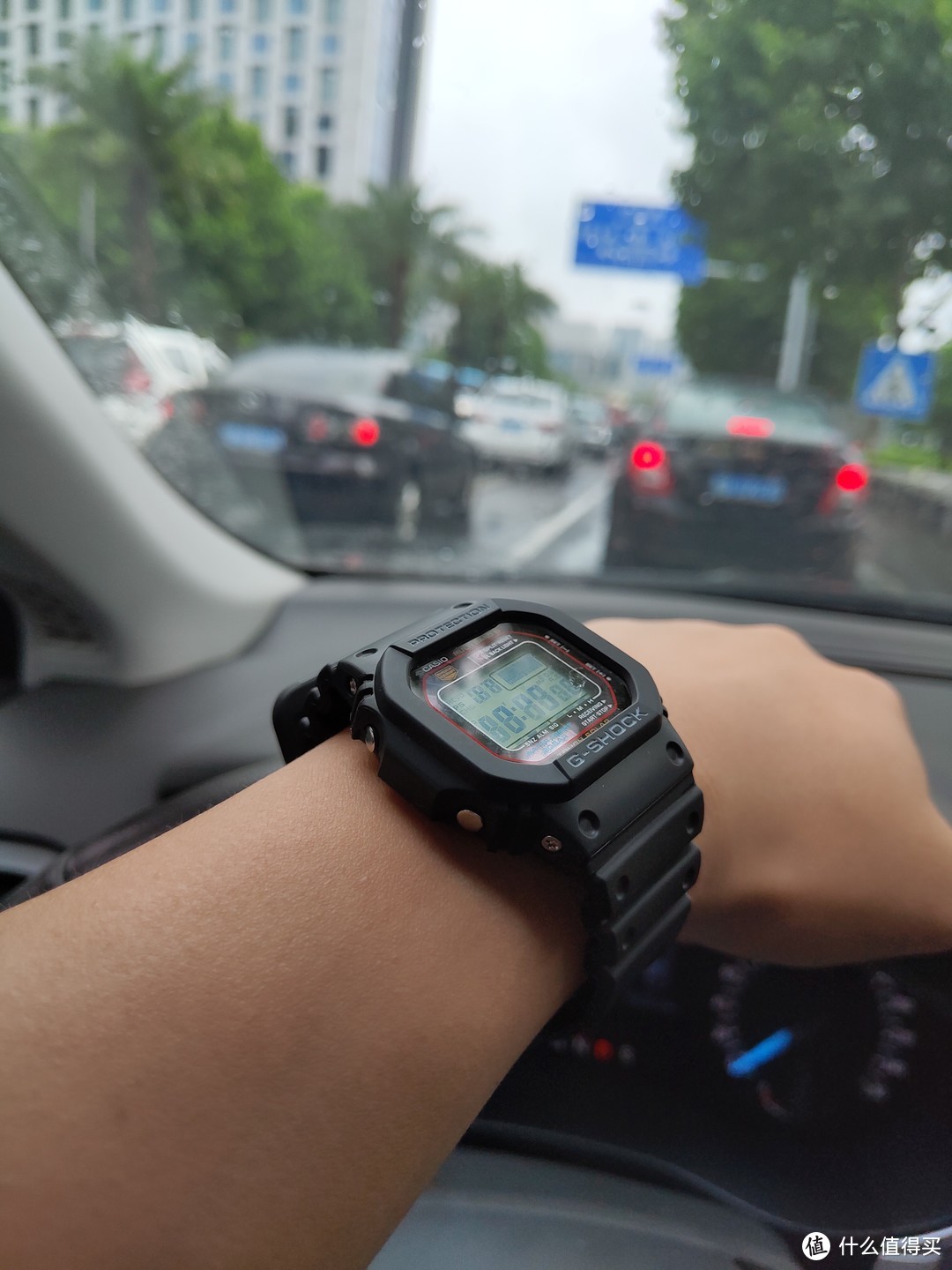 老男人，小玩具：CASIO 卡西欧 G-SHOCK GW-M5610经典小红圈之情怀体验