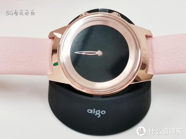 小姐姐不要Apple Watch不要华为Watch，选择了aigo Watch BW02