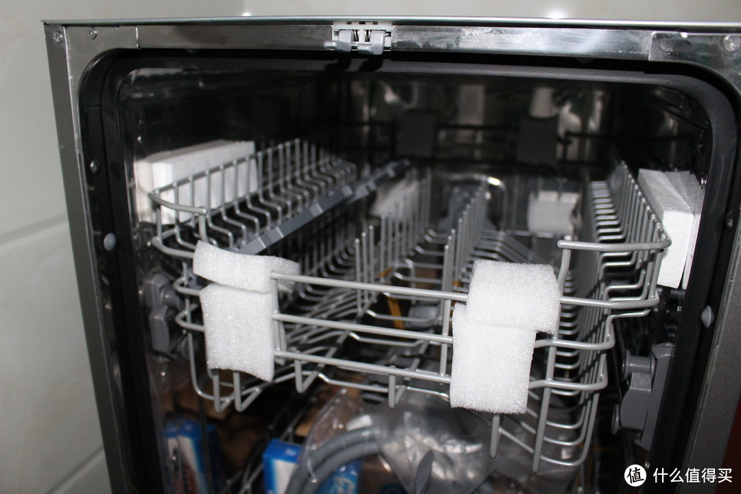 能洗油烟机滤网的海尔亚式9套洗碗机初评及海尔洗碗机考察笔记