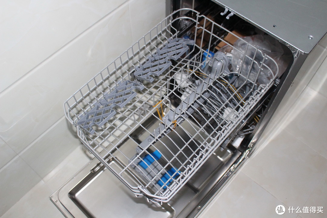 能洗油烟机滤网的海尔亚式9套洗碗机初评及海尔洗碗机考察笔记