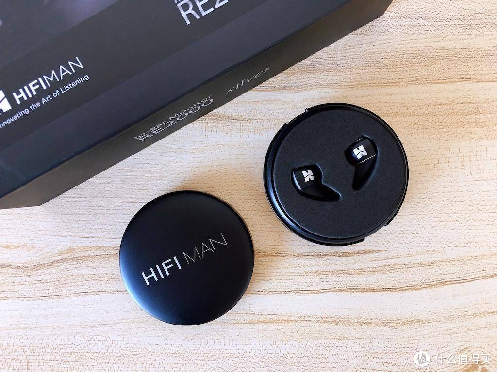 拓扑振膜降低频响失真，HIFIMAN RE2000，还原更自然更真实的声音