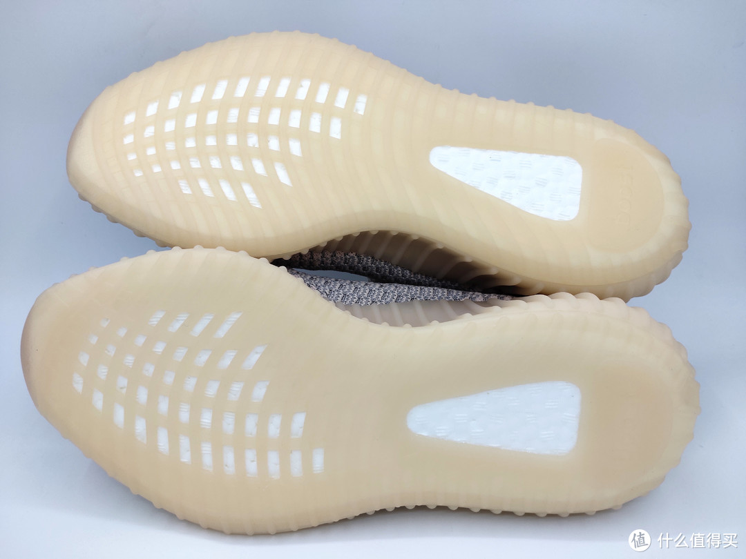 名为粉天使的YEEZY350亚洲限定