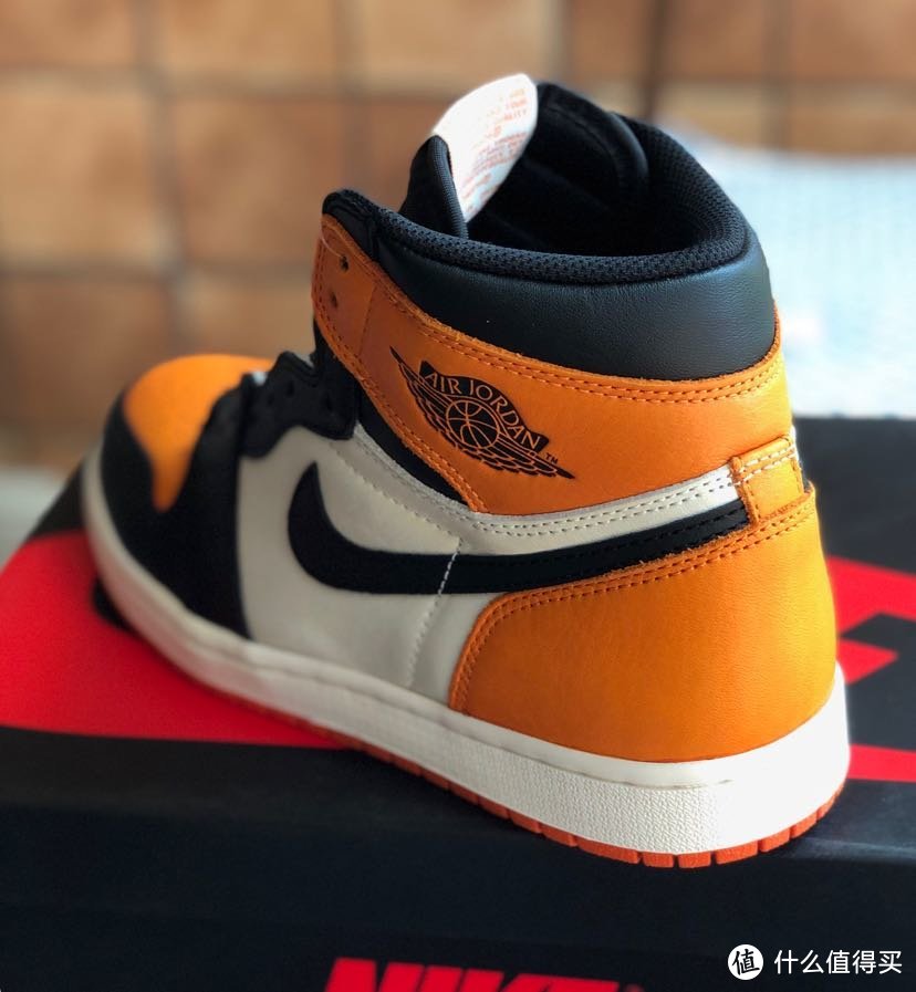 AIR JORDAN 1 "Shattered Backboard "