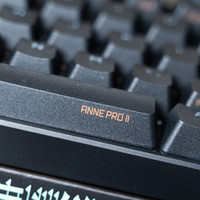 Anne Pro2键盘外观展示(键帽|接口|灯管)