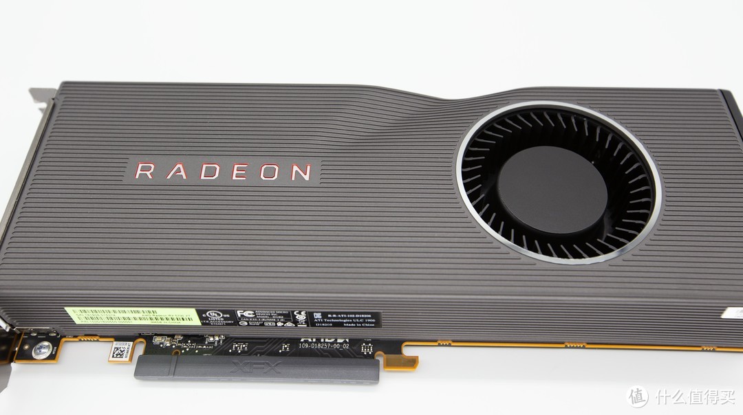 RADEON，通电后会发光