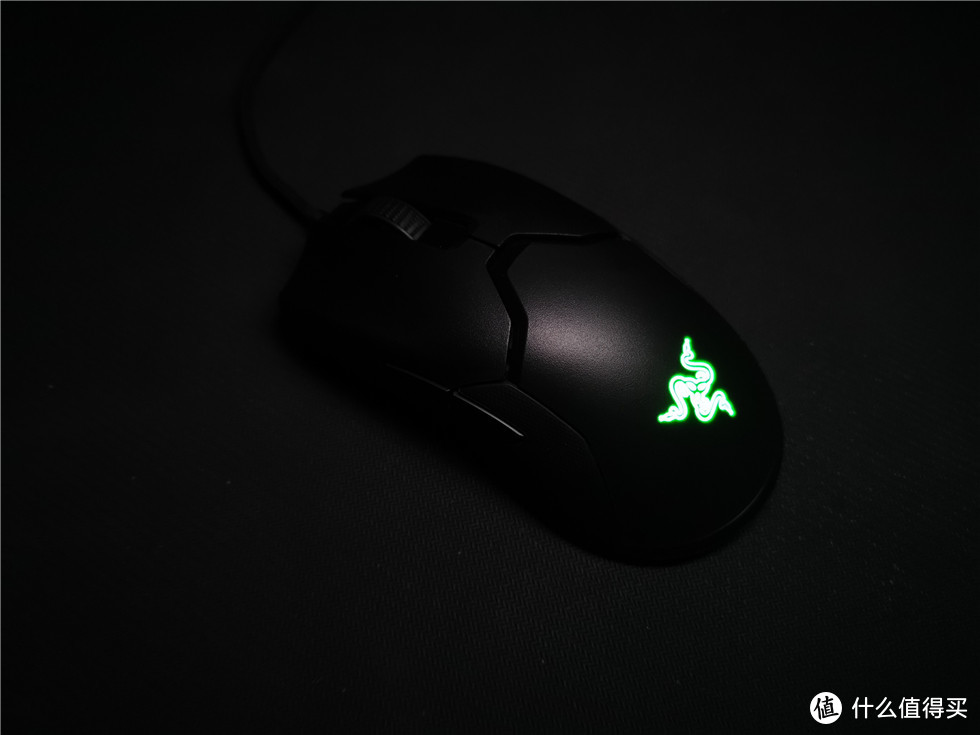 雷蛇Razer新品毒蝰上手体验——69蛇不止闷骚，还有轻盈灵敏