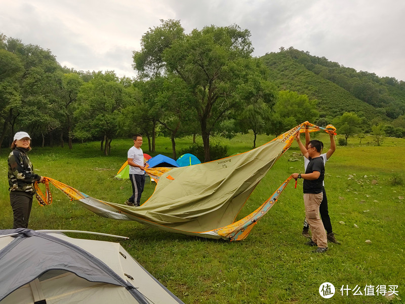 夏季自驾露营的高B格神器——黑鹿彩虹防虫天幕测评